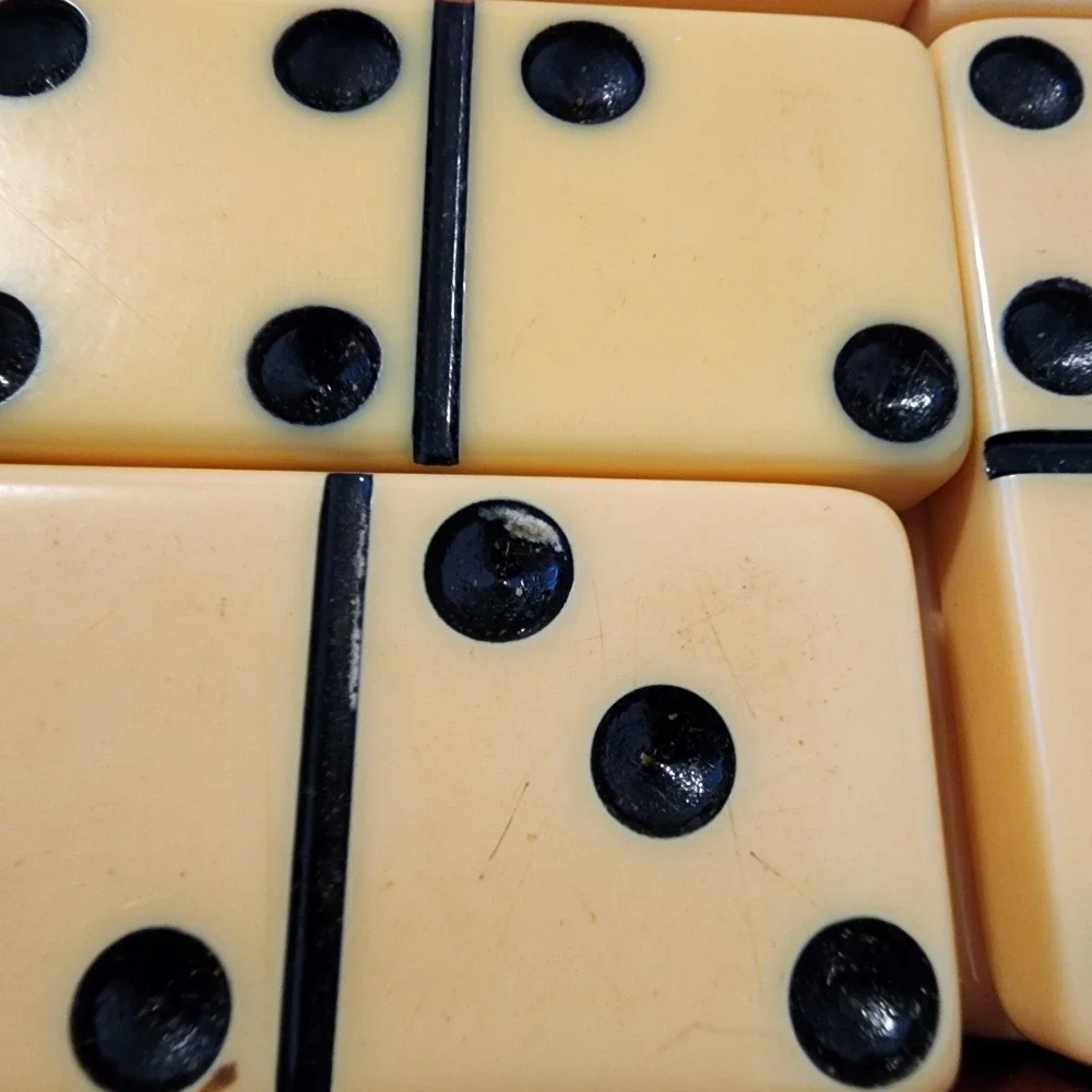 Vintage Set of Thick Butterscotch Bakelite Catalin Crisloid Double Six Dominoes